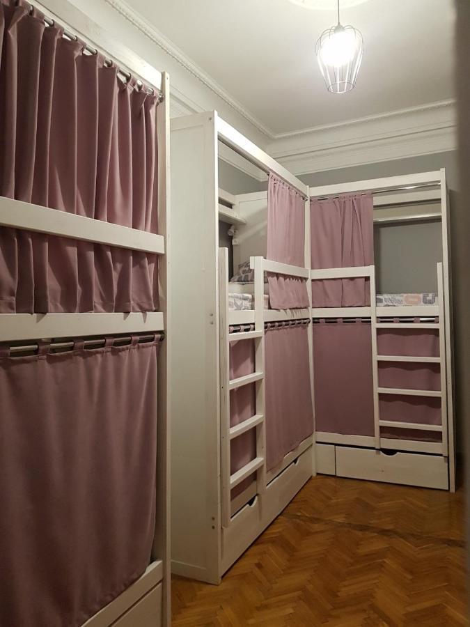 Булгакоff Vandrarhem Kiev Exteriör bild